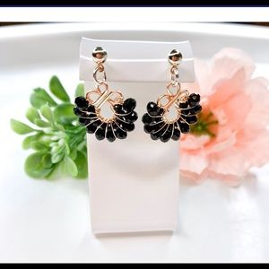 5 pieces of your choice for $20❤️